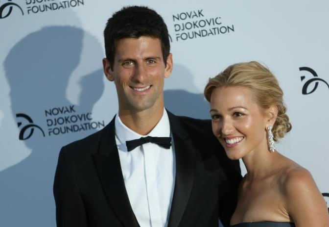 Novak Djokovic con la fidanzata Jelena Ristic al party che ha organizzato a Londra per la sua Fondazione benefica. Ap